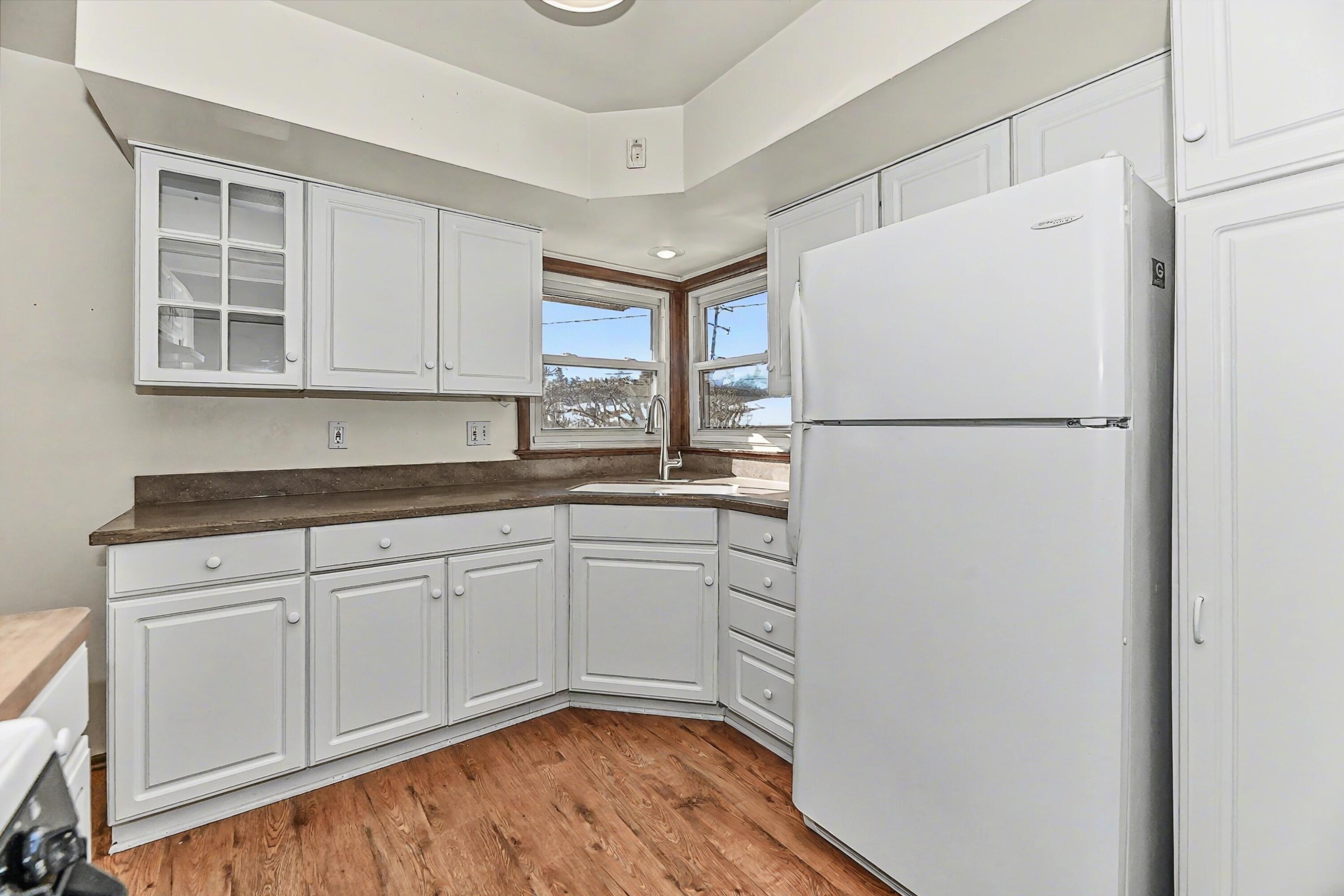 3769 South 84th Street Milwaukee, WI 53228 - Photo 14 of 37 Kitchen