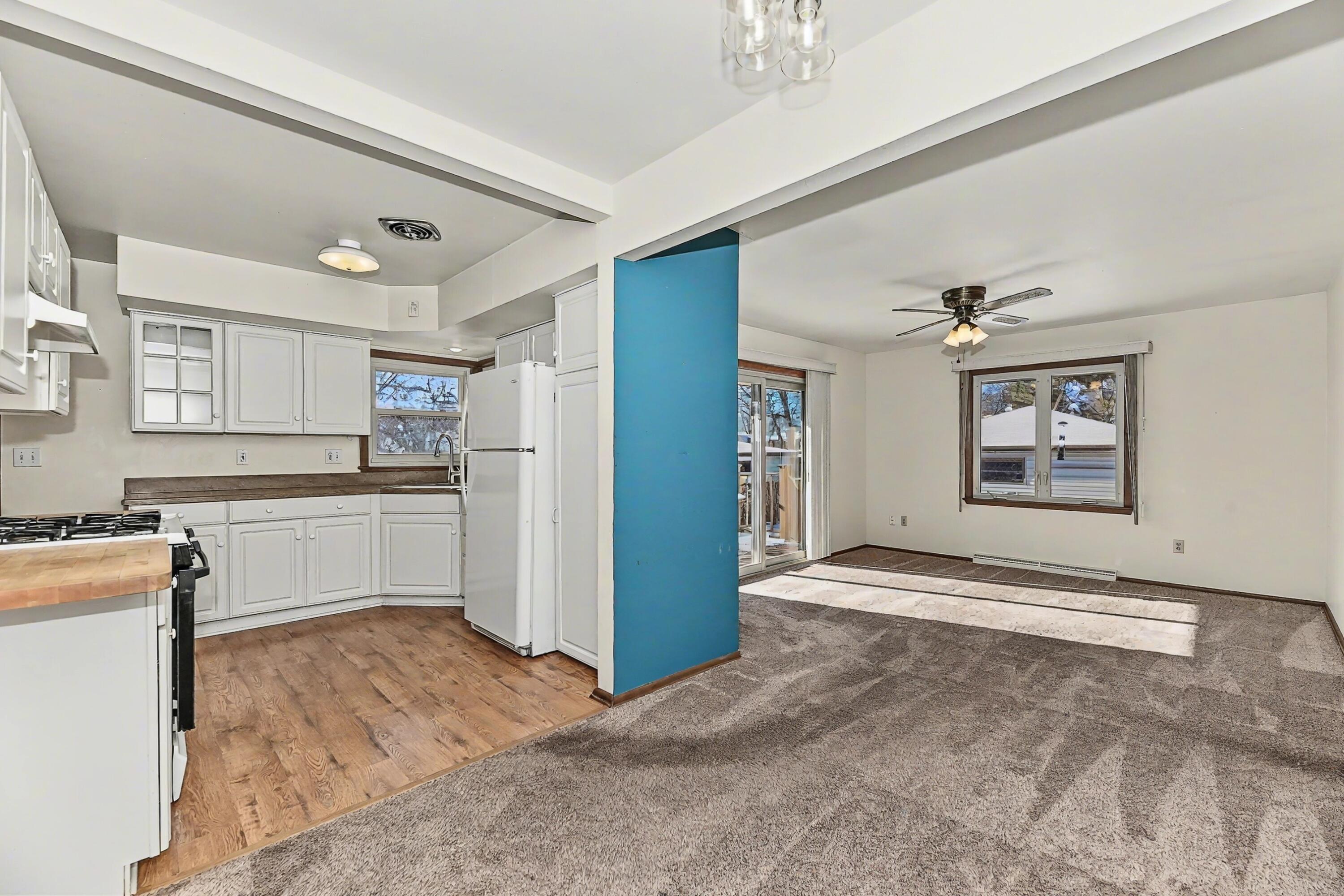 3769 South 84th Street Milwaukee, WI 53228 - Photo 7 of 37 Dining Area