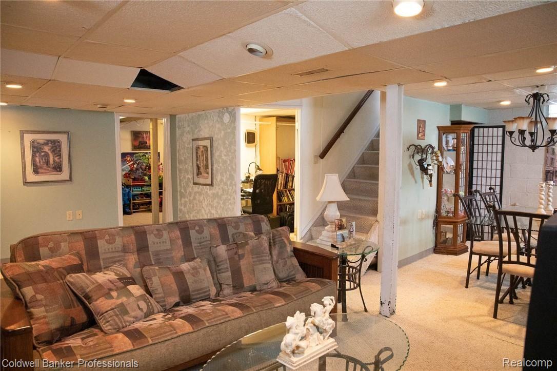 1128 Vernier Road Grosse Pointe, MI 48236 - Photo 34 of 48 1128Vernier-33.jpg