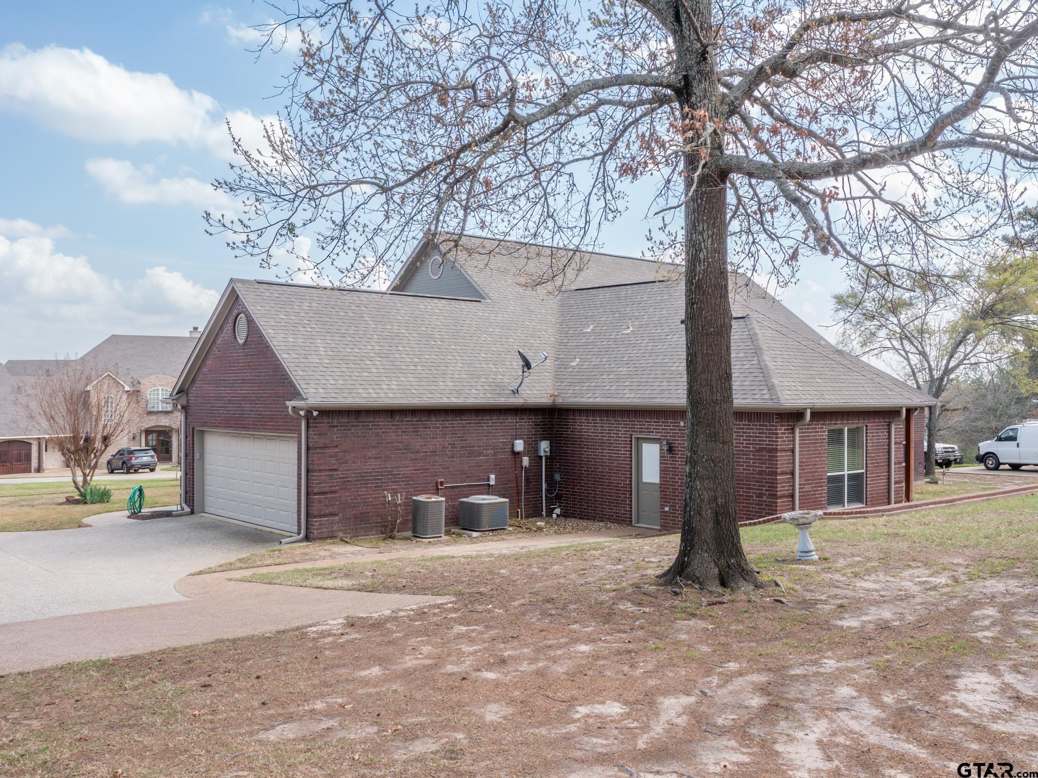 11201 Skyline Drive Brownsboro, TX 75756 - Photo 5 of 39 a view of a house with a yard and tree