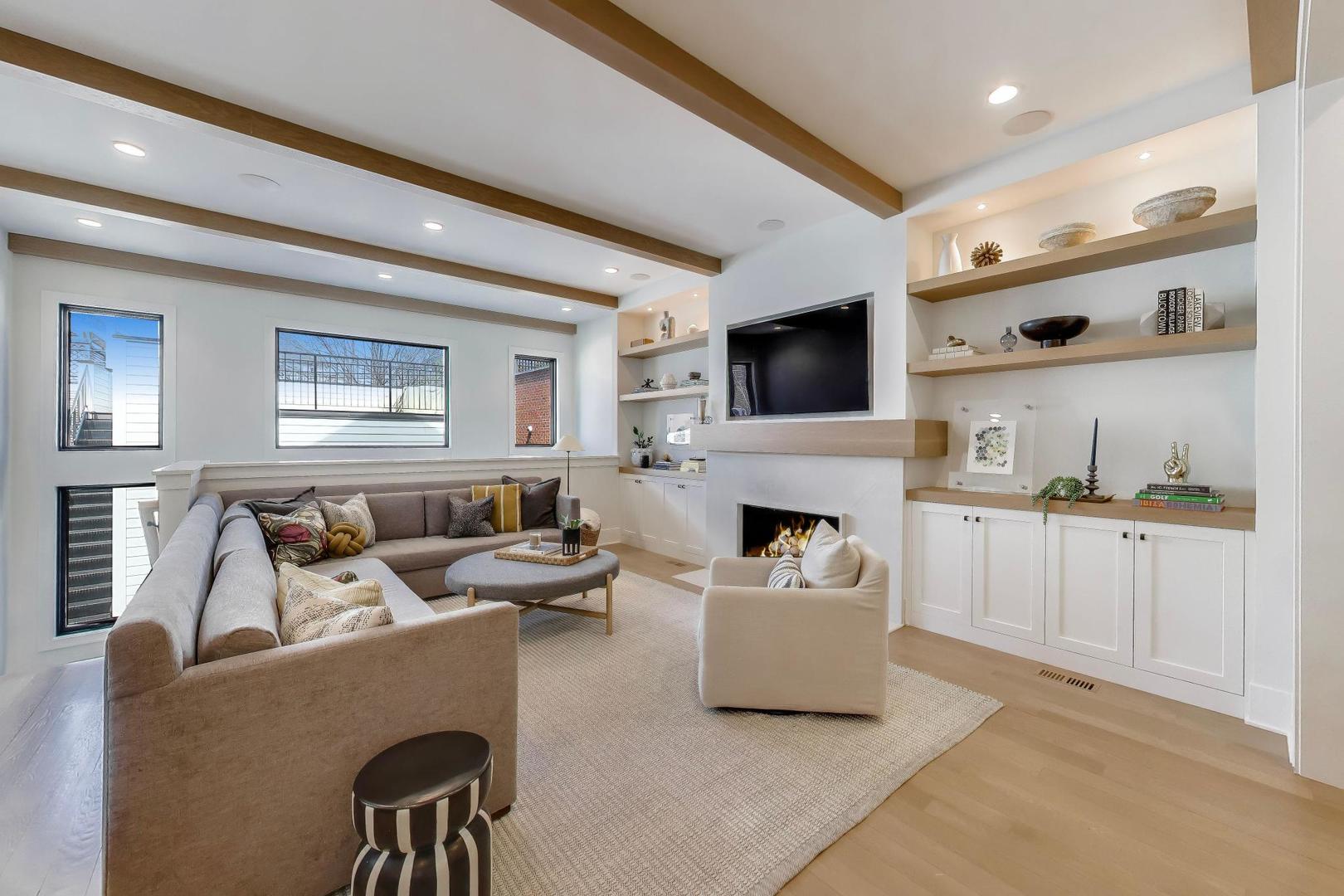 1728 West School Street Chicago, IL 60657 - Photo 15 of 55