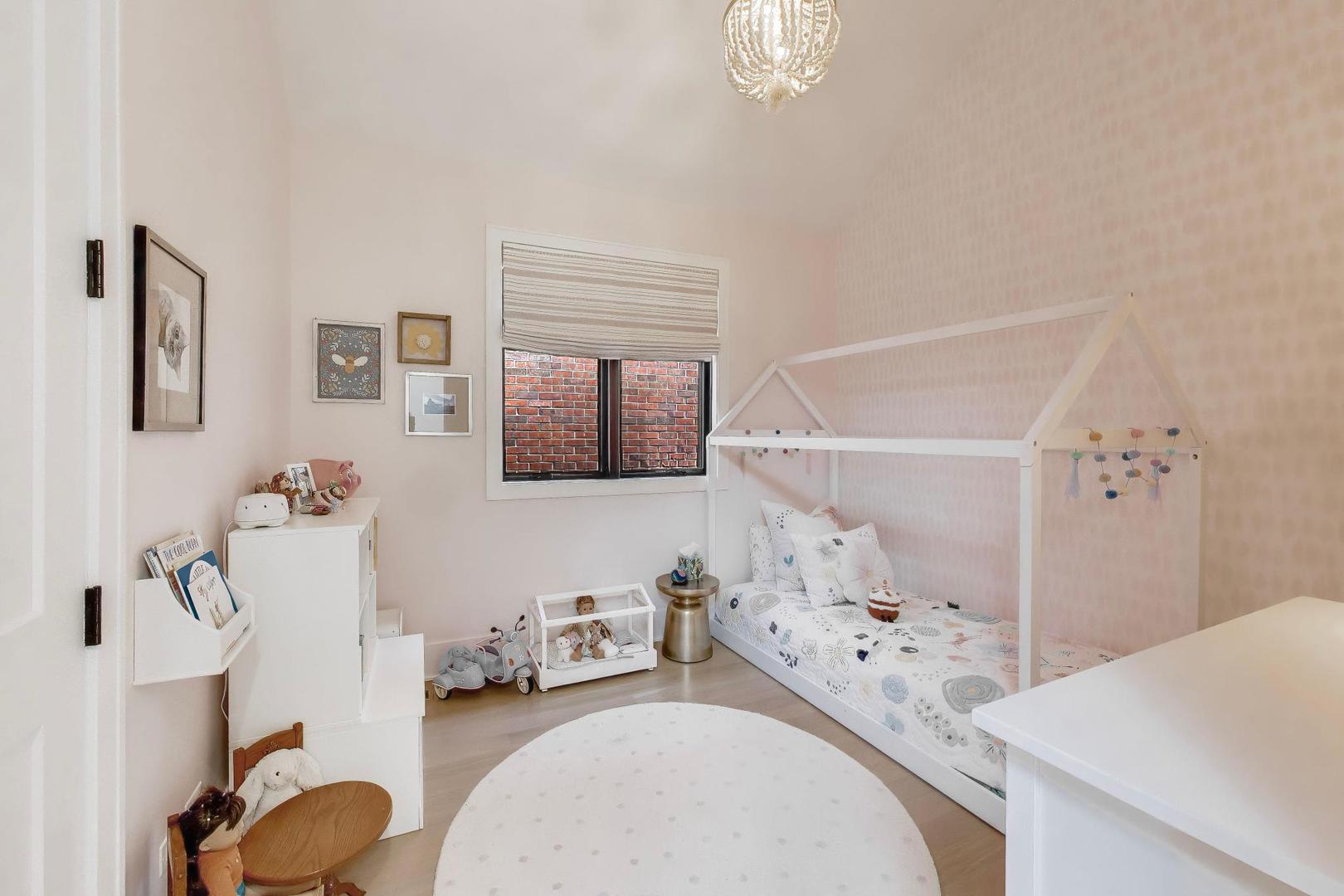 1728 West School Street Chicago, IL 60657 - Photo 32 of 55