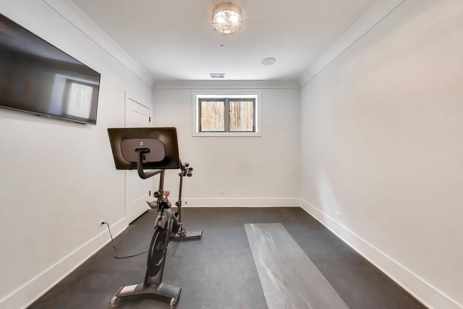 1728 West School Street Chicago, IL 60657 - Photo 39 of 55