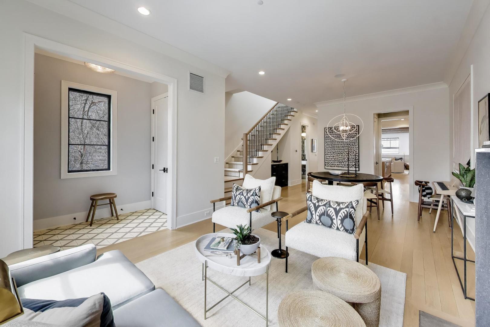 1728 West School Street Chicago, IL 60657 - Photo 4 of 55