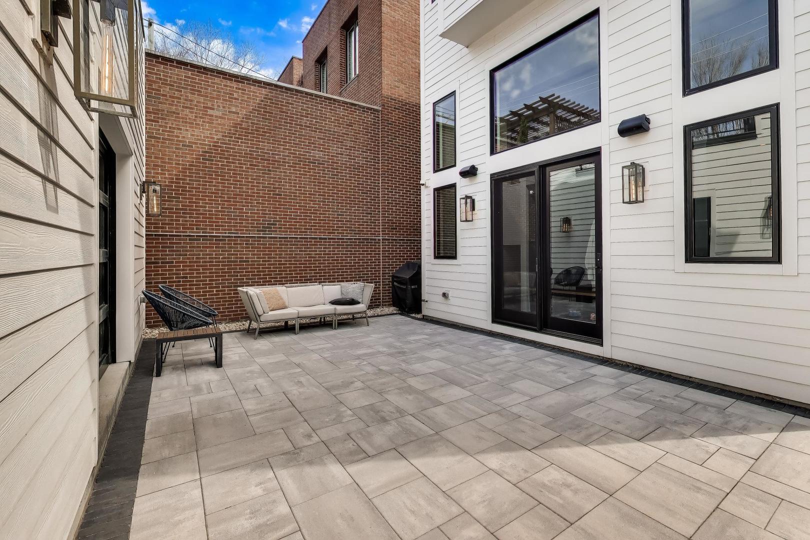 1728 West School Street Chicago, IL 60657 - Photo 46 of 55