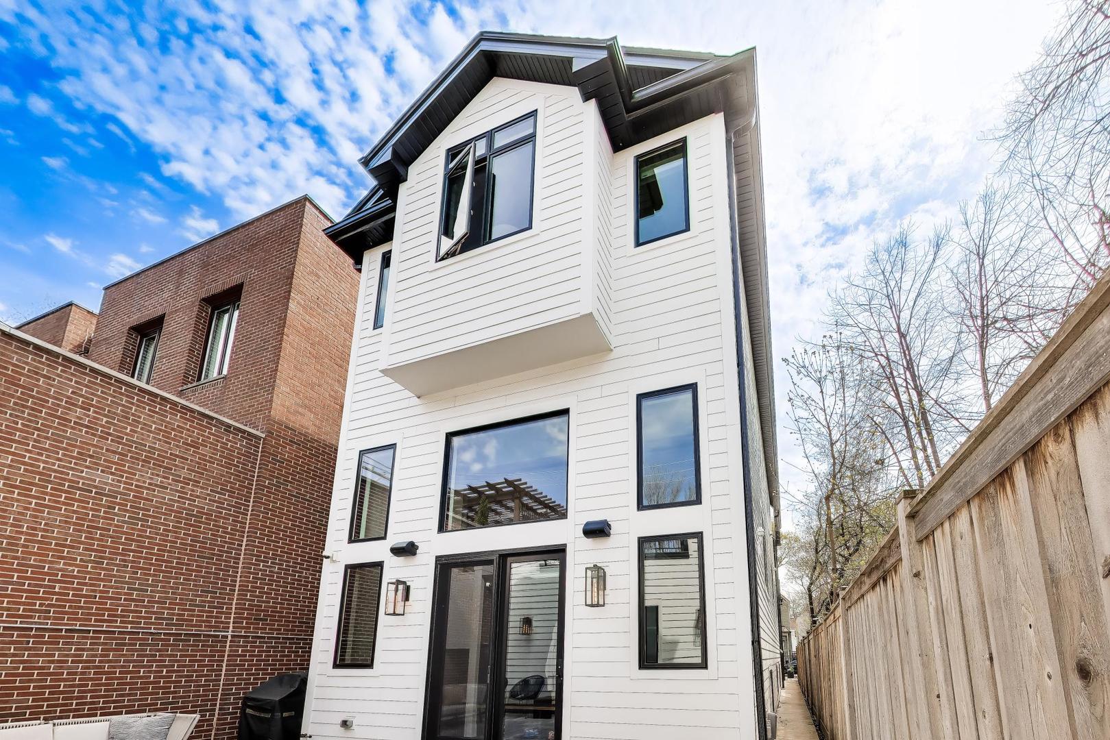 1728 West School Street Chicago, IL 60657 - Photo 50 of 55