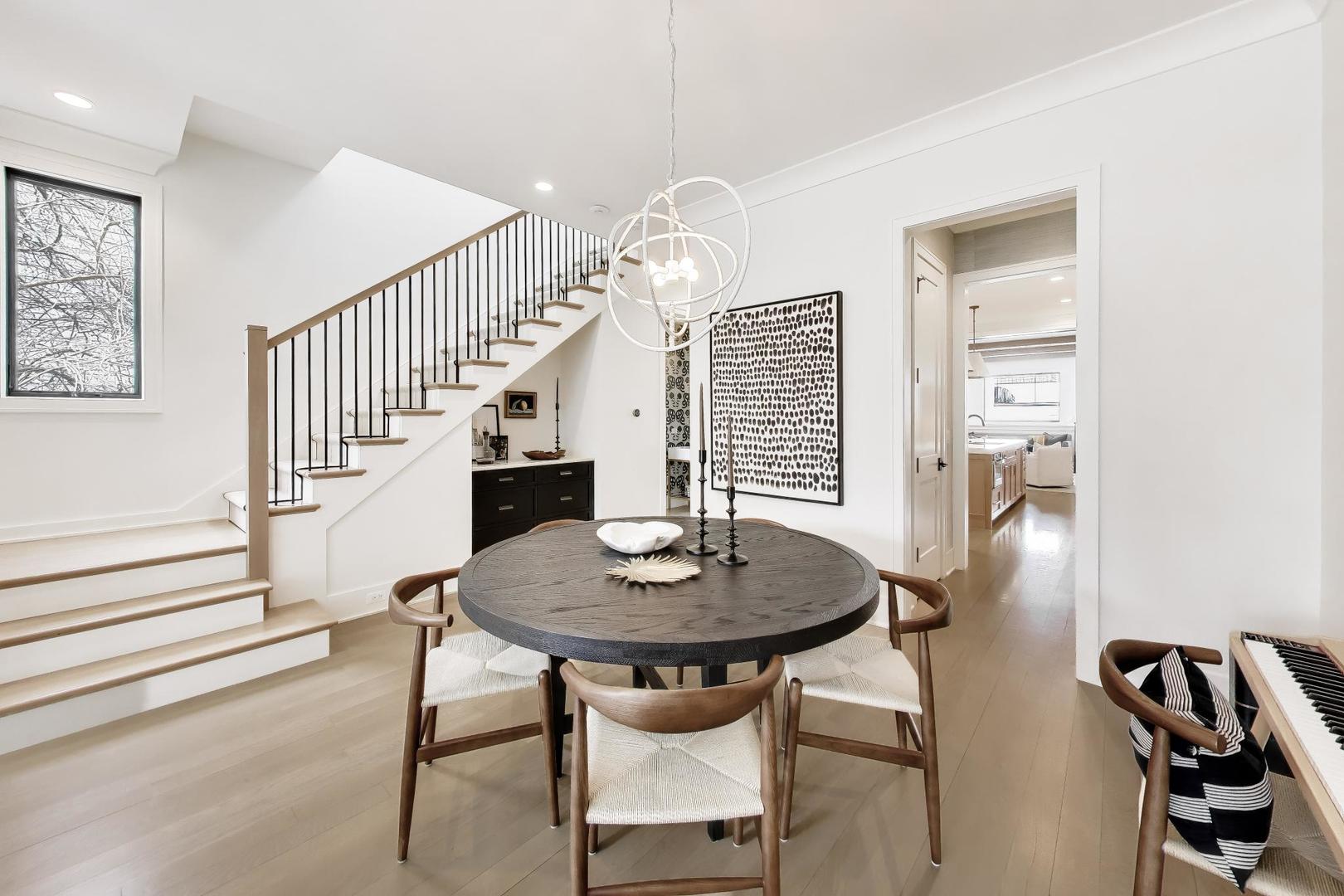 1728 West School Street Chicago, IL 60657 - Photo 5 of 55