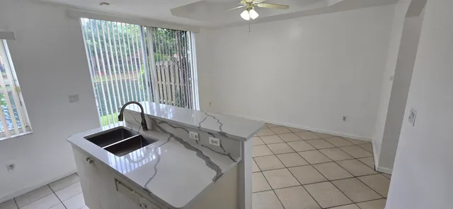 $2,500 | 4942 Leeward Lane, Dania Beach, FL 33312