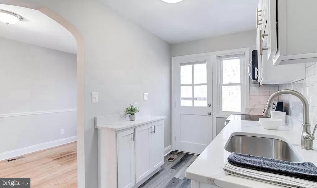 1046 Elm Road Halethorpe, MD 21227 - Photo 10 of 22 Kitchen (Previous List Pics)