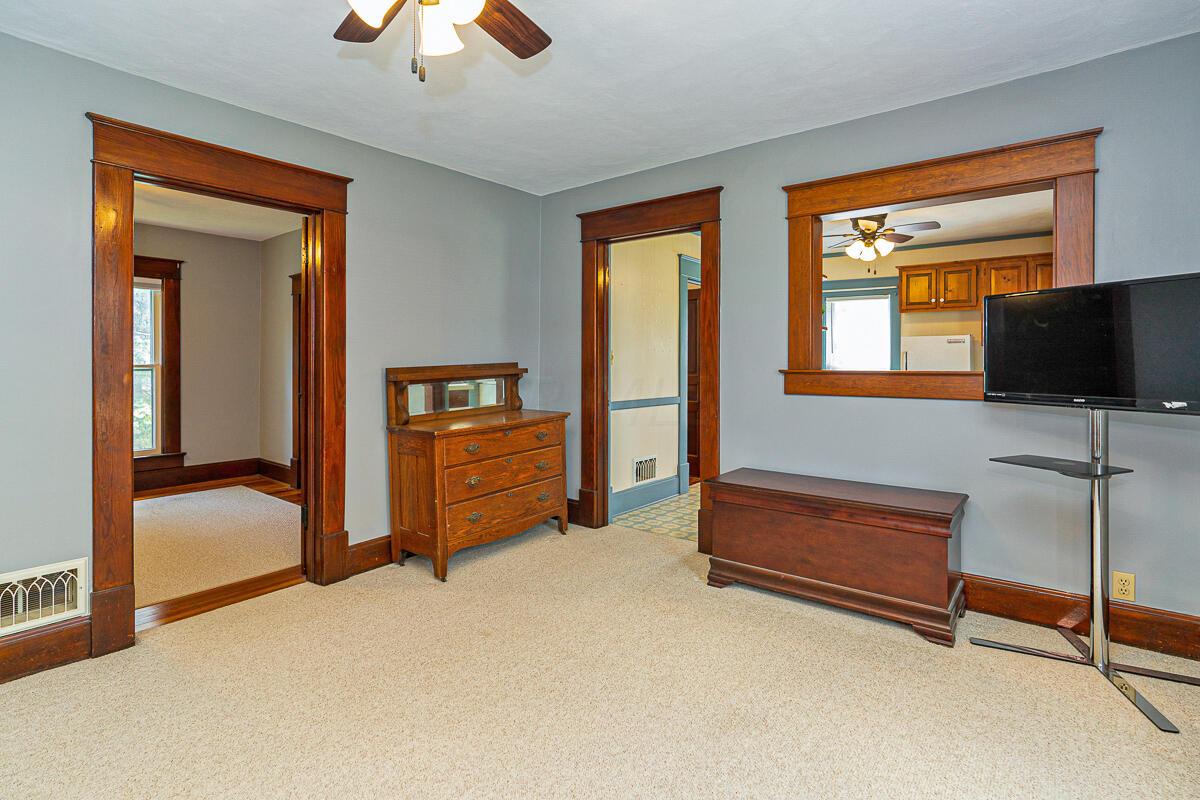 238 Newark Road Mount Vernon, OH 43050 - Photo 30 of 42 2nd floor living room