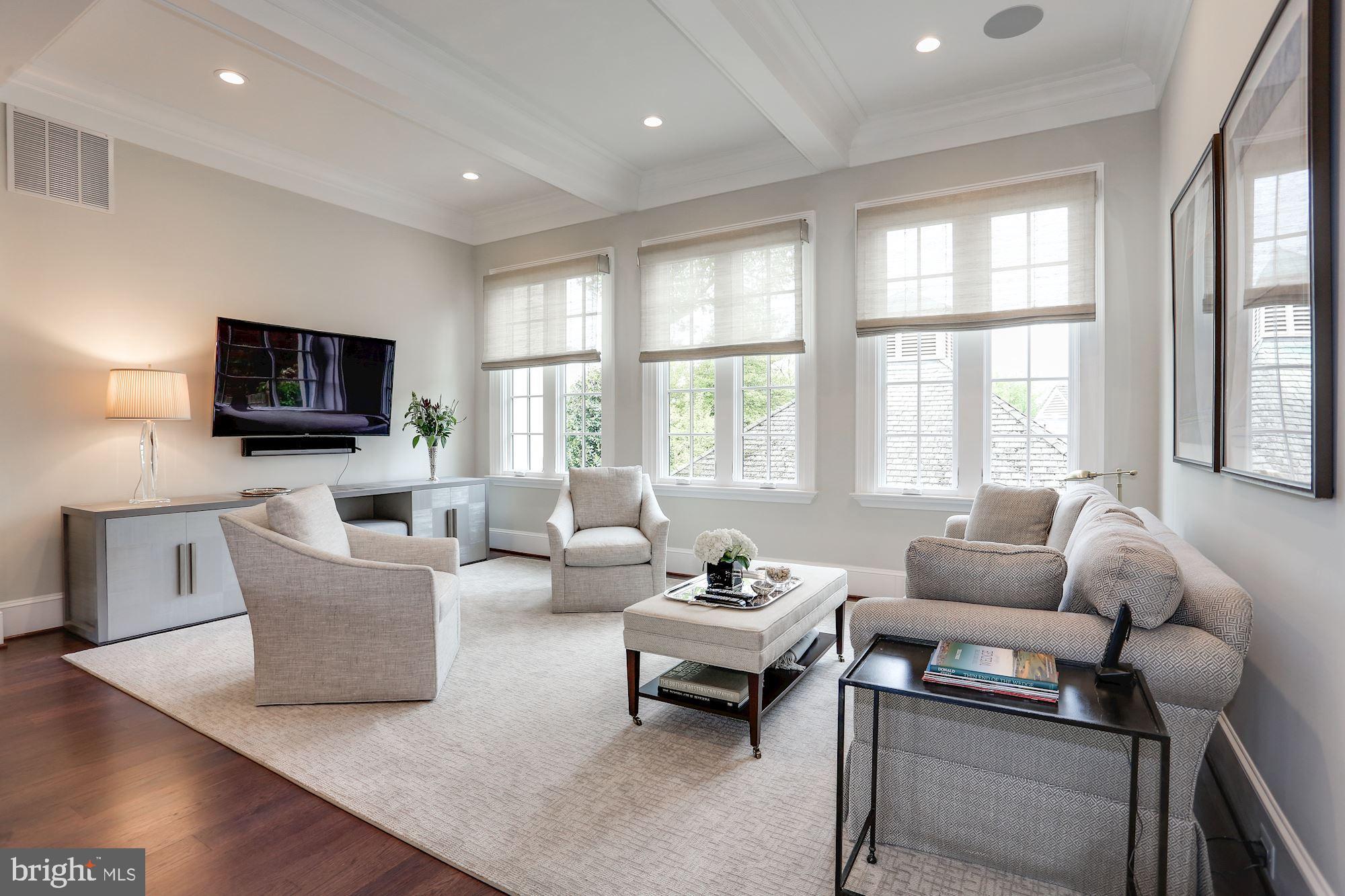 4805 Rock Spring Road Arlington, VA 22207 - Photo 14 of 66