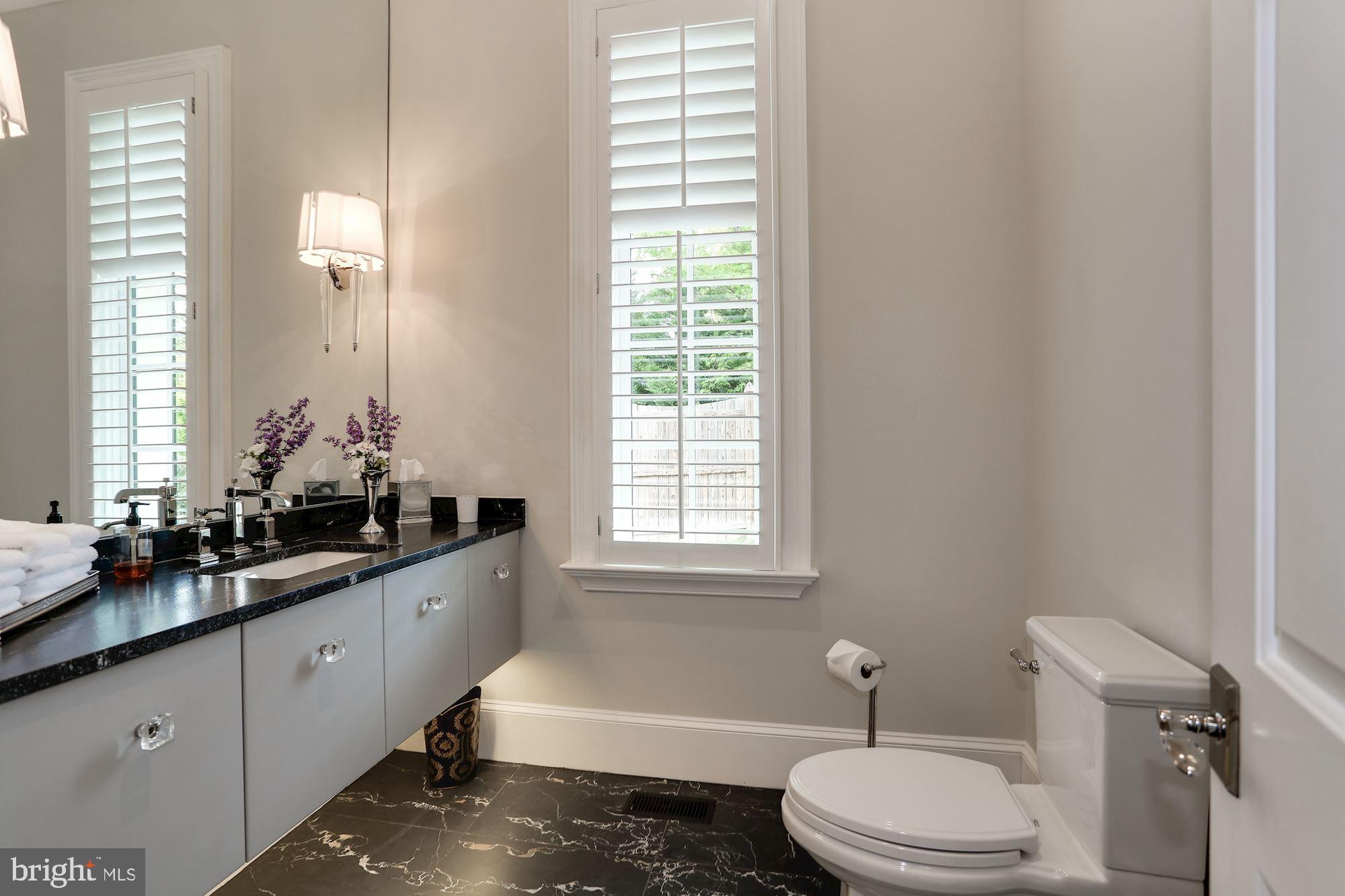 4805 Rock Spring Road Arlington, VA 22207 - Photo 22 of 66