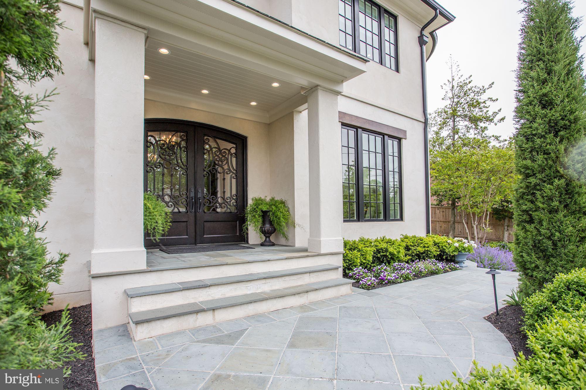 4805 Rock Spring Road Arlington, VA 22207 - Photo 4 of 66