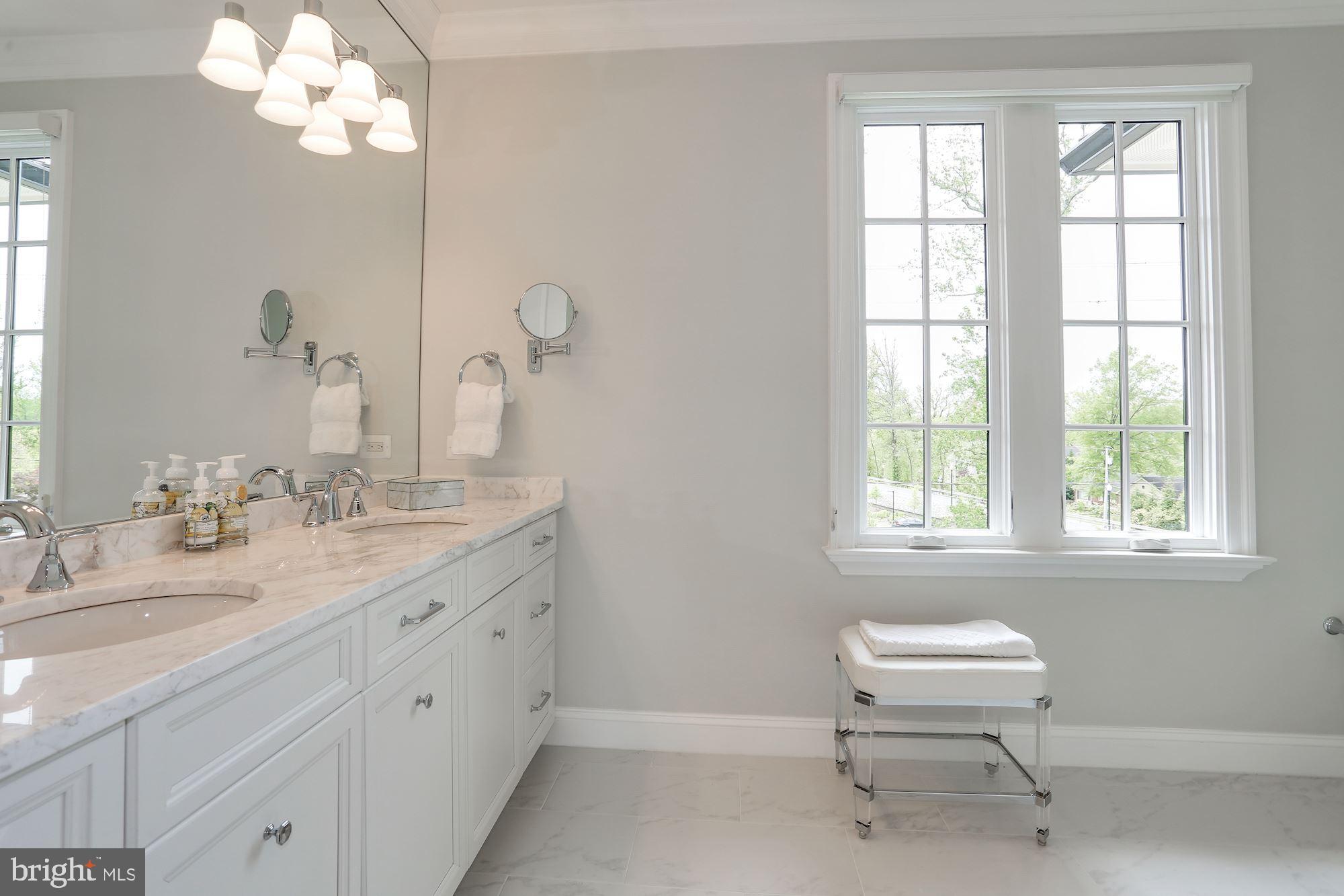 4805 Rock Spring Road Arlington, VA 22207 - Photo 38 of 66