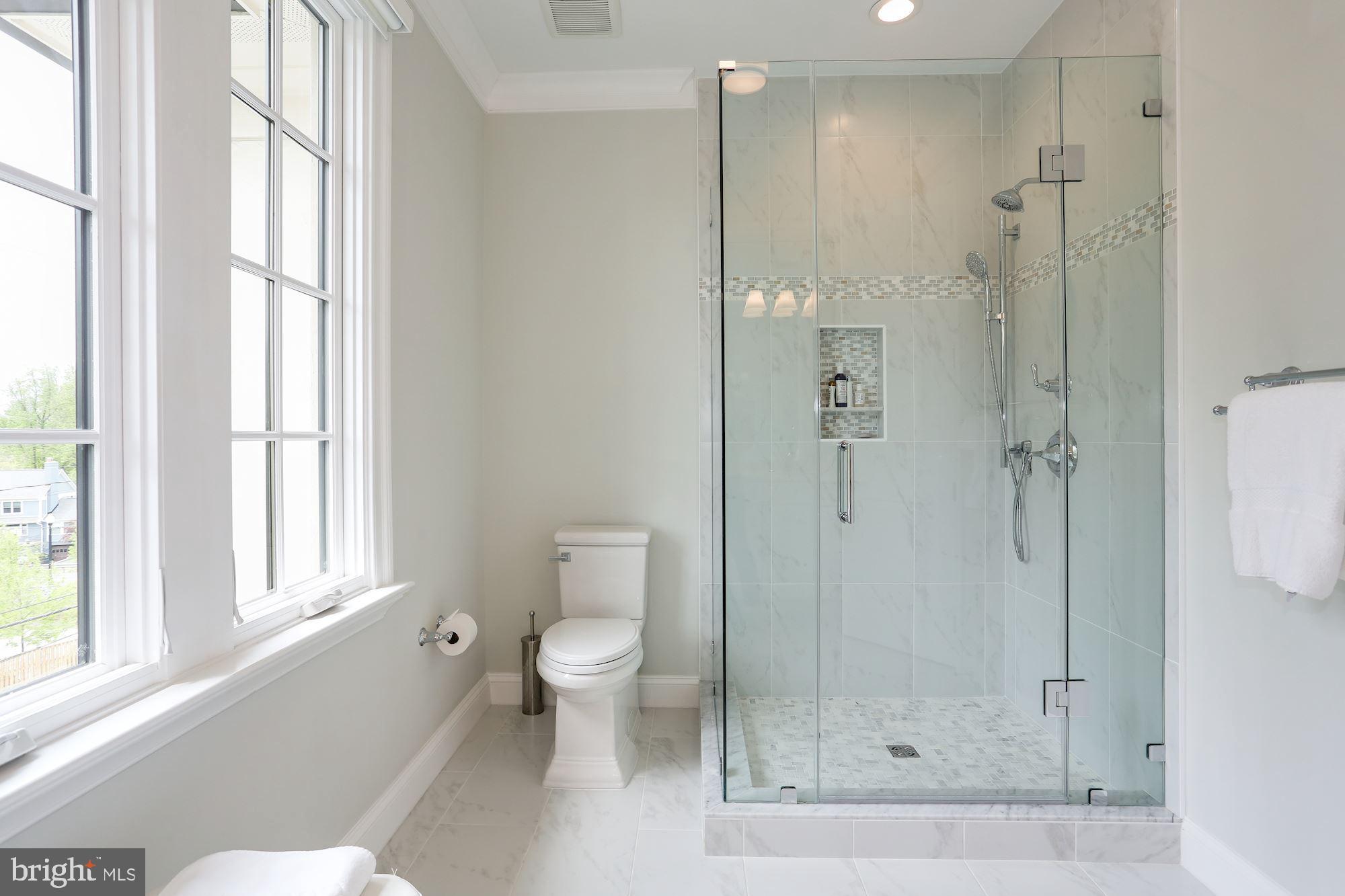 4805 Rock Spring Road Arlington, VA 22207 - Photo 40 of 66