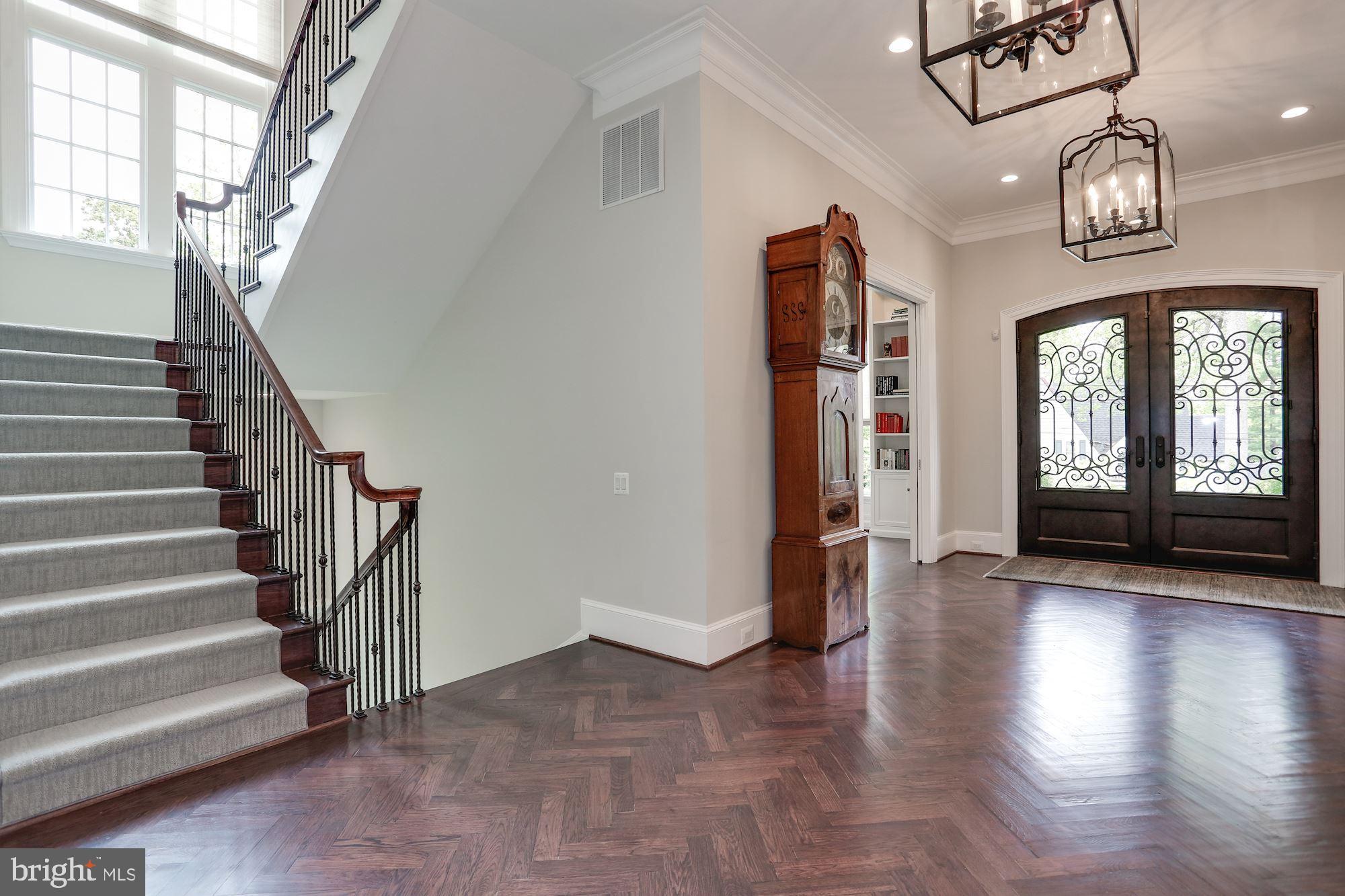 4805 Rock Spring Road Arlington, VA 22207 - Photo 8 of 66