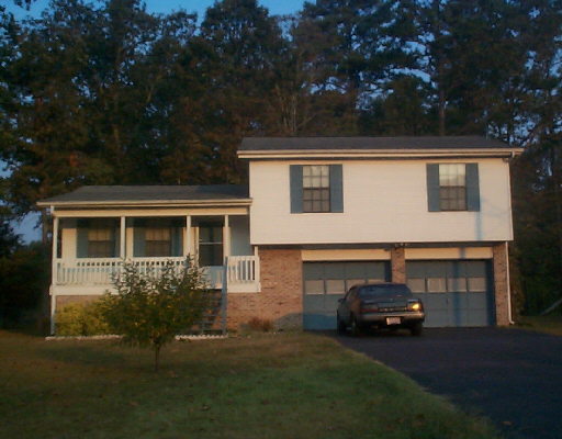 909 Givens Road Chattanooga, TN 37421 - Photo 1 of 1 Primary Photo