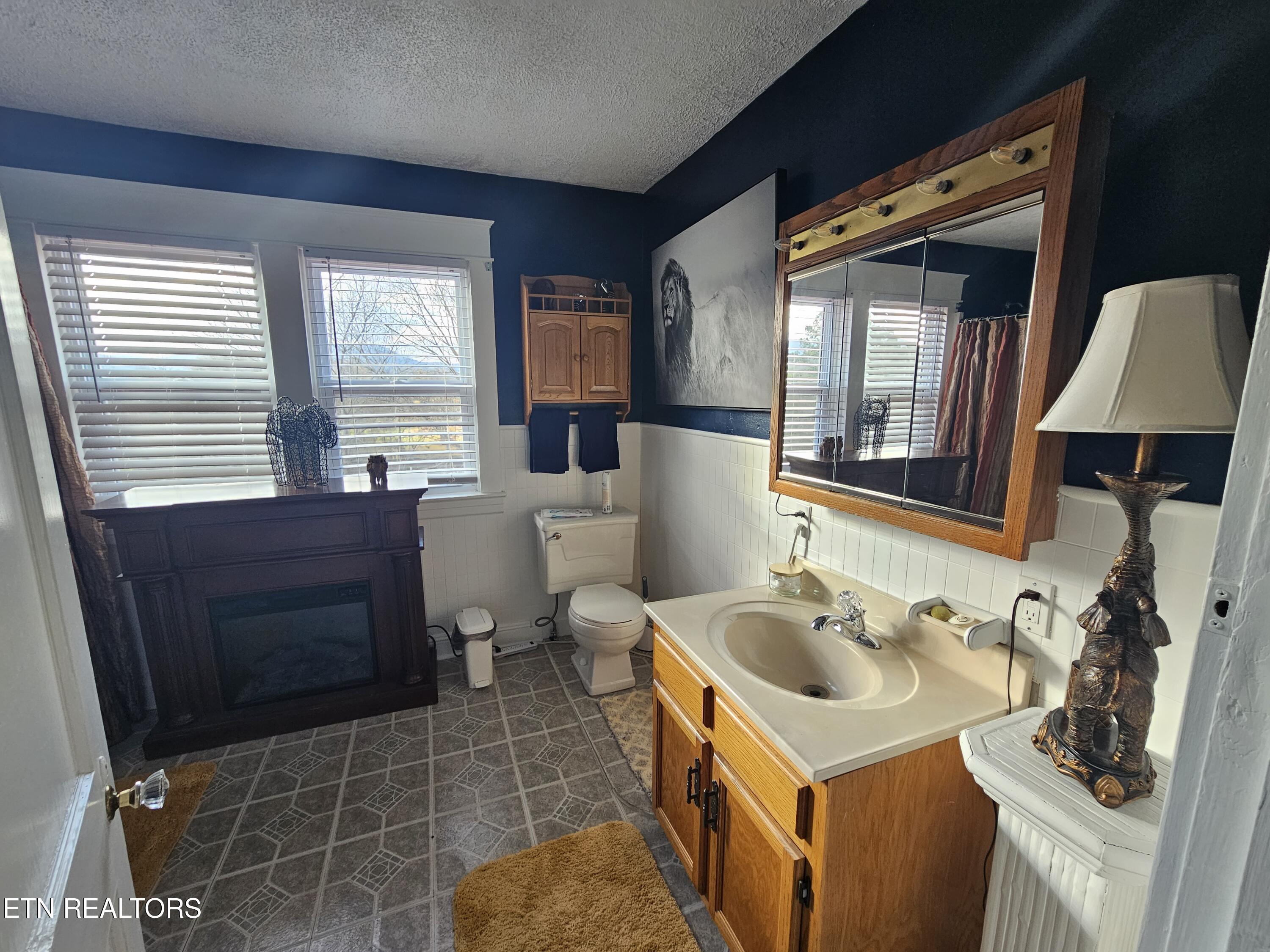 103 Leafwood Road Middlesboro, KY 40965 - Photo 21 of 27 20260115_154014