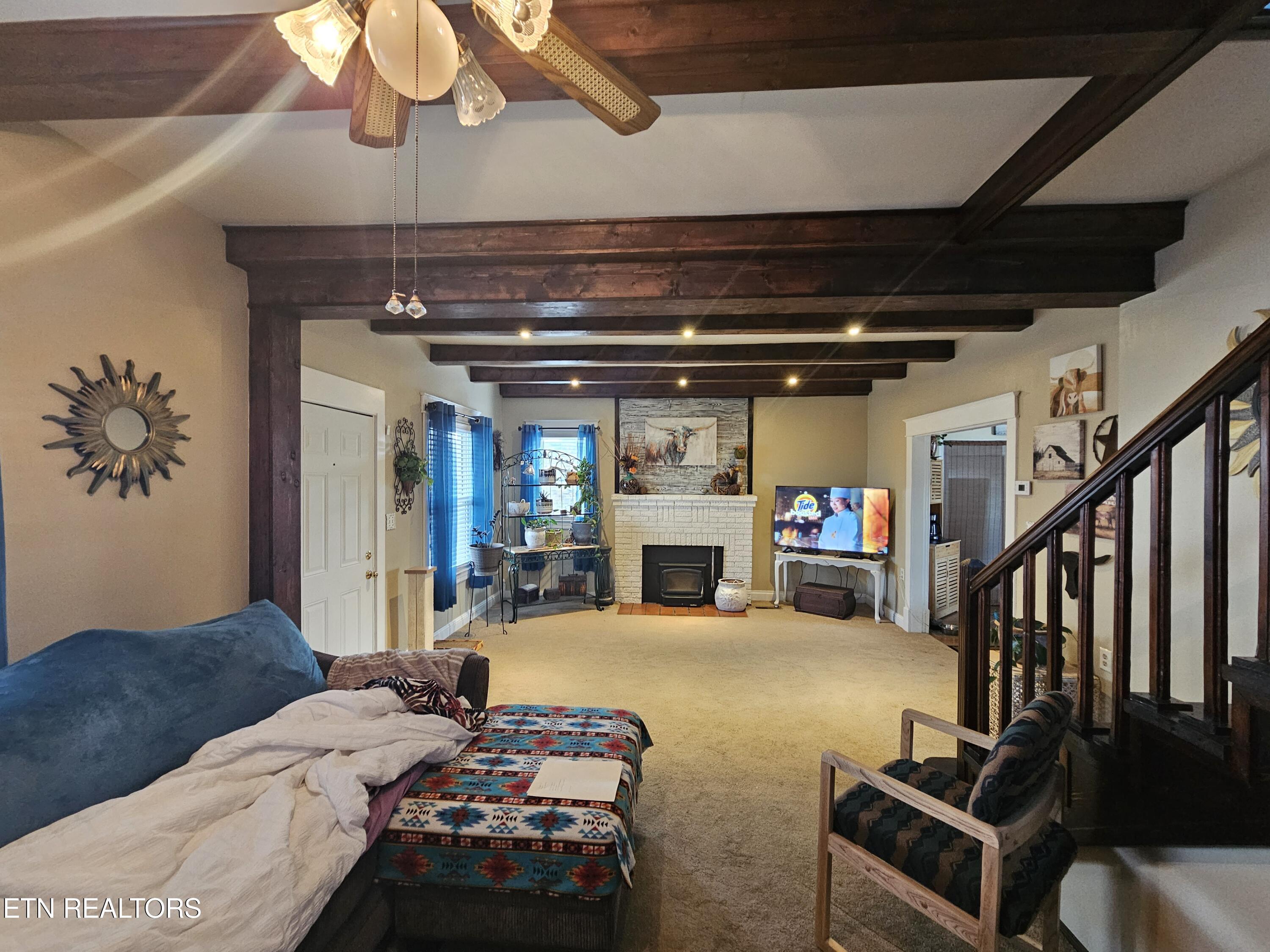 103 Leafwood Road Middlesboro, KY 40965 - Photo 8 of 27 20260115_153626