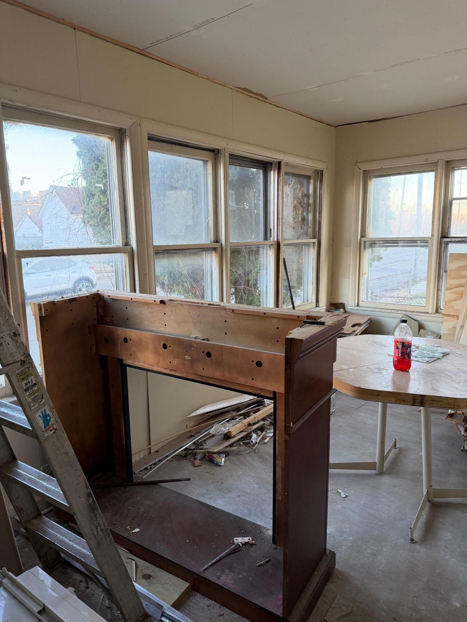 1636 South Memorial Drive Racine, WI 53403 - Photo 6 of 12 6