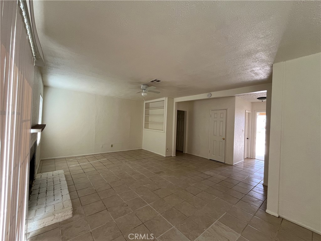 12014 Oasis Road Pinon Hills, CA 92372 - Photo 3 of 16 a view of an empty room