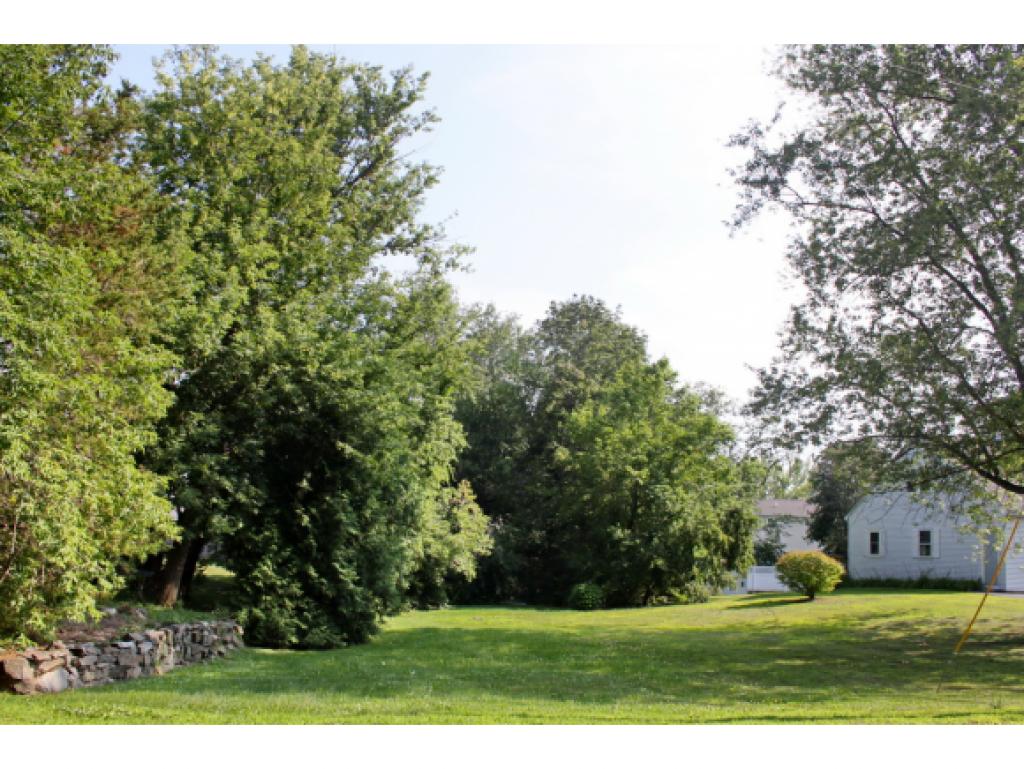 17 Hawthorne Road Dover, NH 03820 - Photo 2 of 21