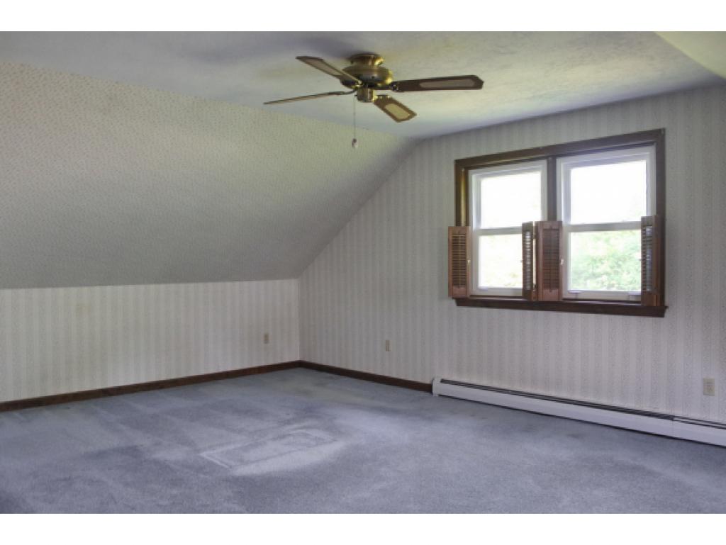 17 Hawthorne Road Dover, NH 03820 - Photo 13 of 21