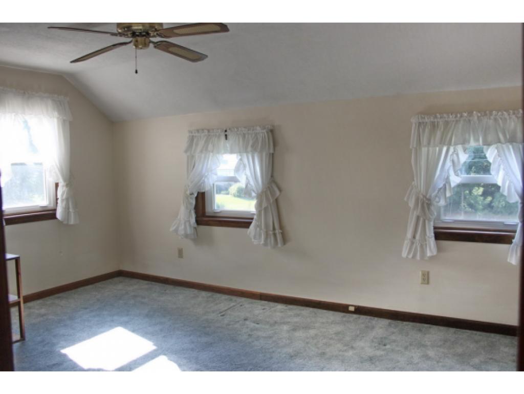 17 Hawthorne Road Dover, NH 03820 - Photo 16 of 21