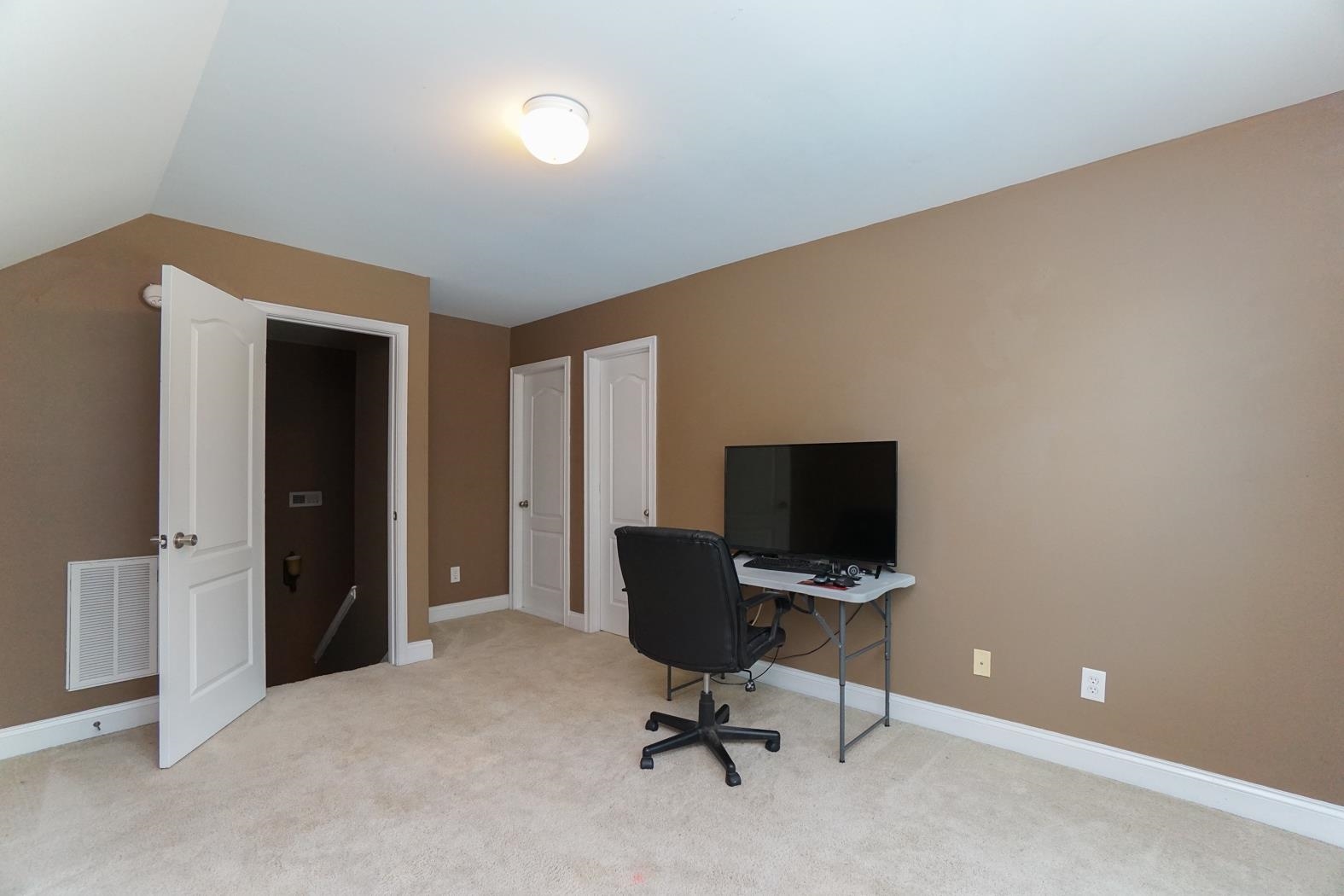 391 Barnett Road Greer, SC 29651 - Photo 27 of 36 Gallery Image 27
