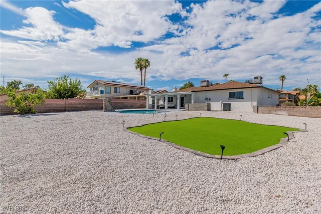 $4,000 | 3485 Shamrock Avenue, Las Vegas, NV 89120