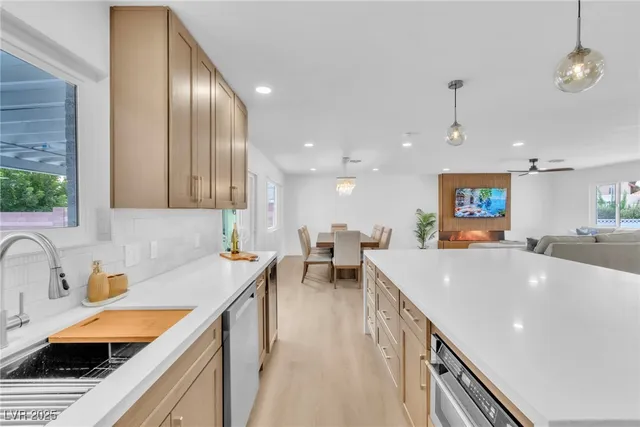 $4,000 | 3485 Shamrock Avenue, Las Vegas, NV 89120