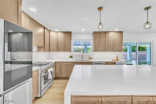 $4,000 | 3485 Shamrock Avenue, Las Vegas, NV 89120