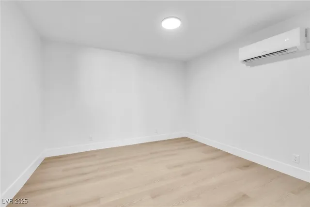 $4,000 | 3485 Shamrock Avenue, Las Vegas, NV 89120