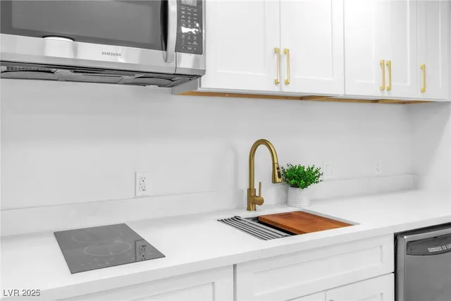 $4,000 | 3485 Shamrock Avenue, Las Vegas, NV 89120