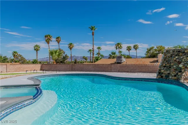 $4,000 | 3485 Shamrock Avenue, Las Vegas, NV 89120