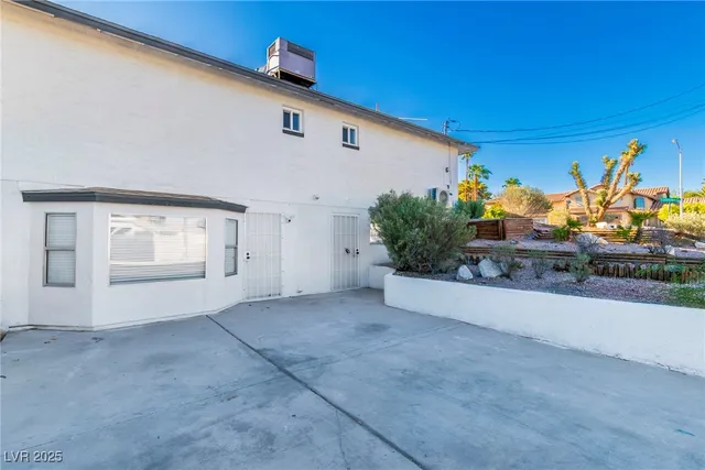 $4,000 | 3485 Shamrock Avenue, Las Vegas, NV 89120