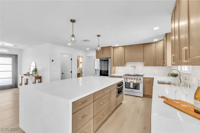 $4,000 | 3485 Shamrock Avenue, Las Vegas, NV 89120