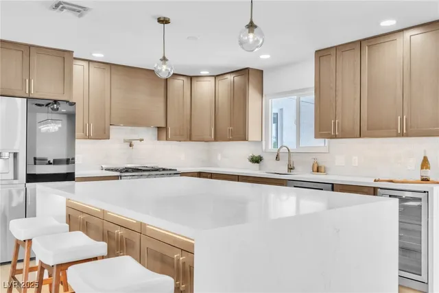 $4,000 | 3485 Shamrock Avenue, Las Vegas, NV 89120