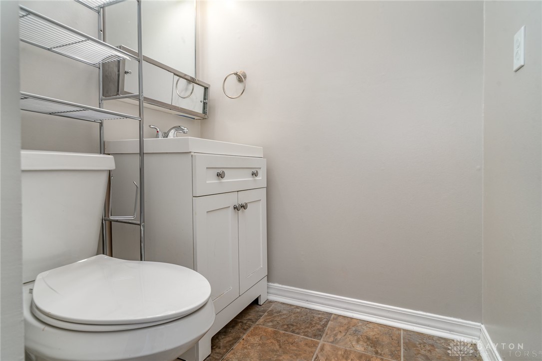 6140 Carnation Road Dayton, OH 45449 - Photo 19 of 28 Gallery Image 19