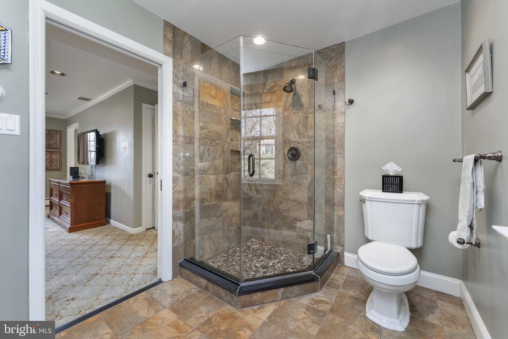 1414 Kyneton Road Villanova, PA 19085 - Photo 31 of 56 Main Bath