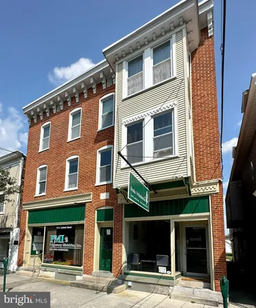 $750 | 12 South Carlisle Street, Unit 301, Greencastle, PA 17225