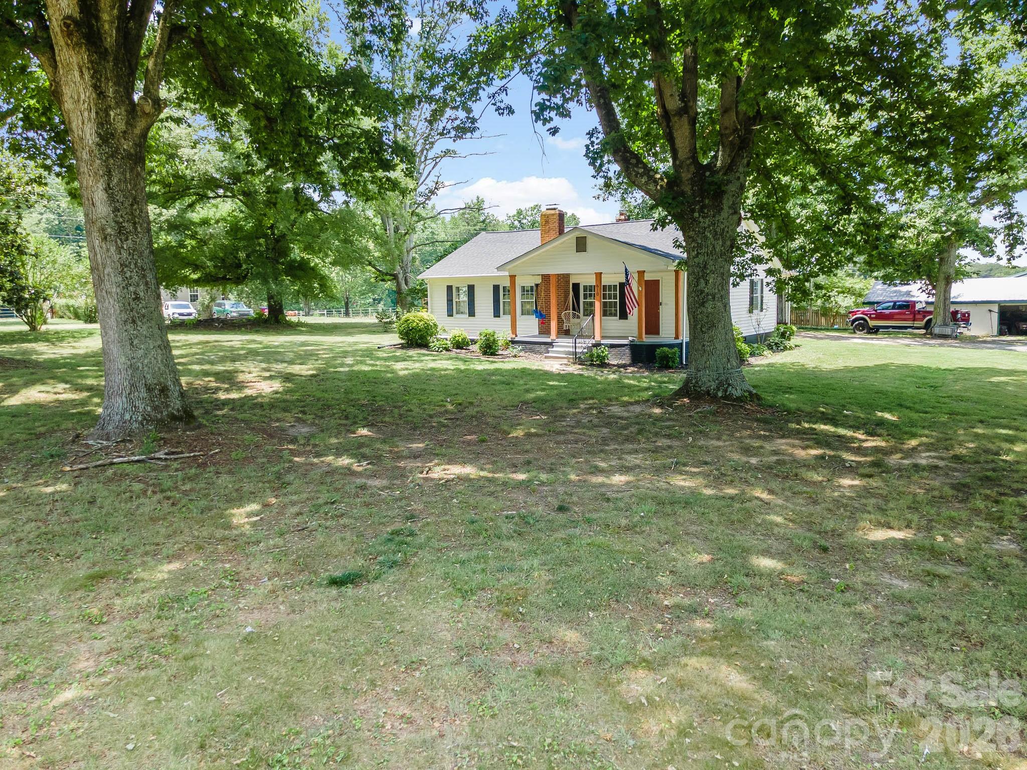 610 Helton Road Cherryville, NC 28021 - Photo 2 of 33