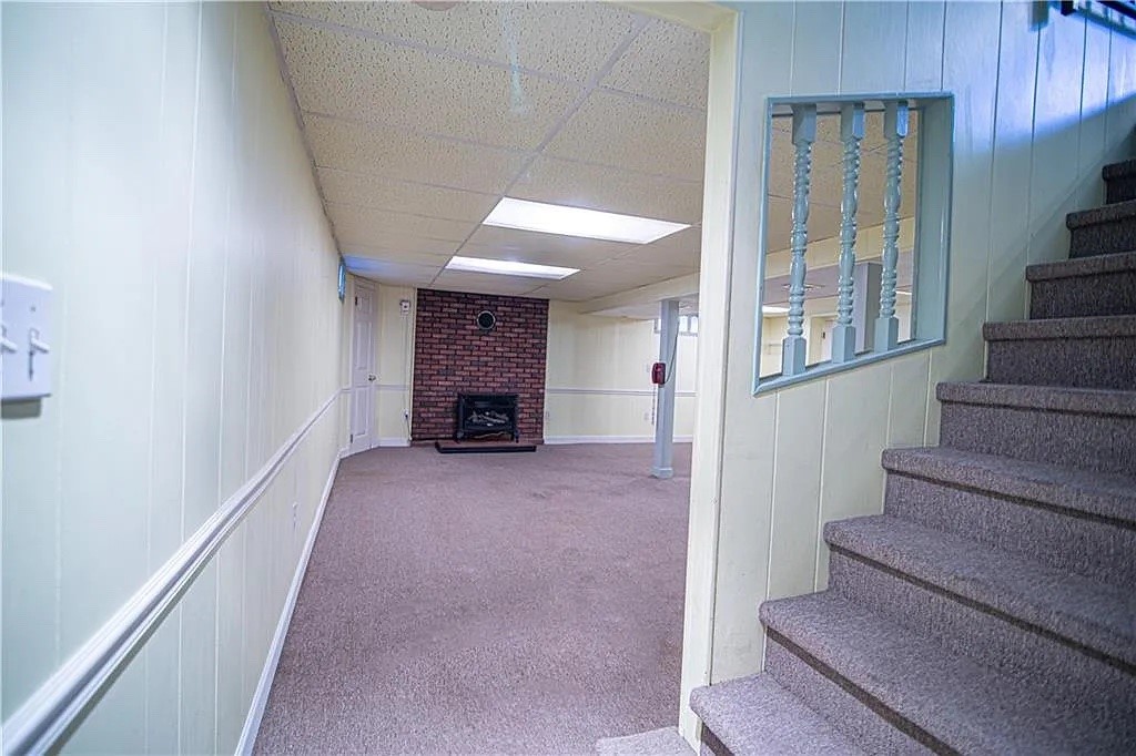 130 Kerri Lyn Road Warwick, RI 02889 - Photo 15 of 18