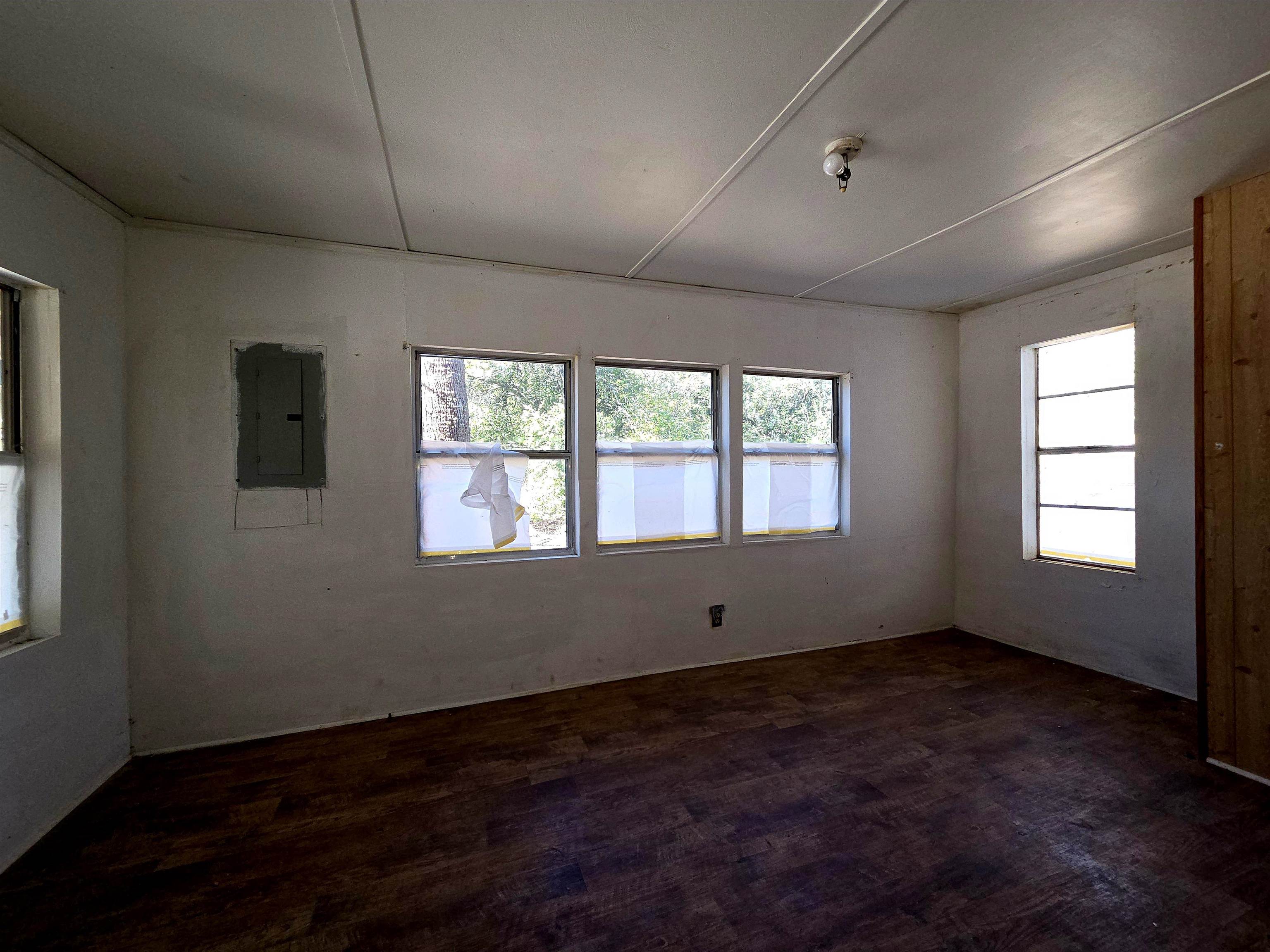 302 West Spring Place Perry, FL 32347 - Photo 6 of 24