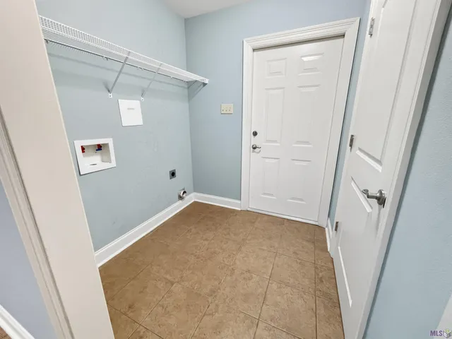 $299,990 | 7111 Village Charmant Drive, Unit 94, Baton Rouge, LA 70809