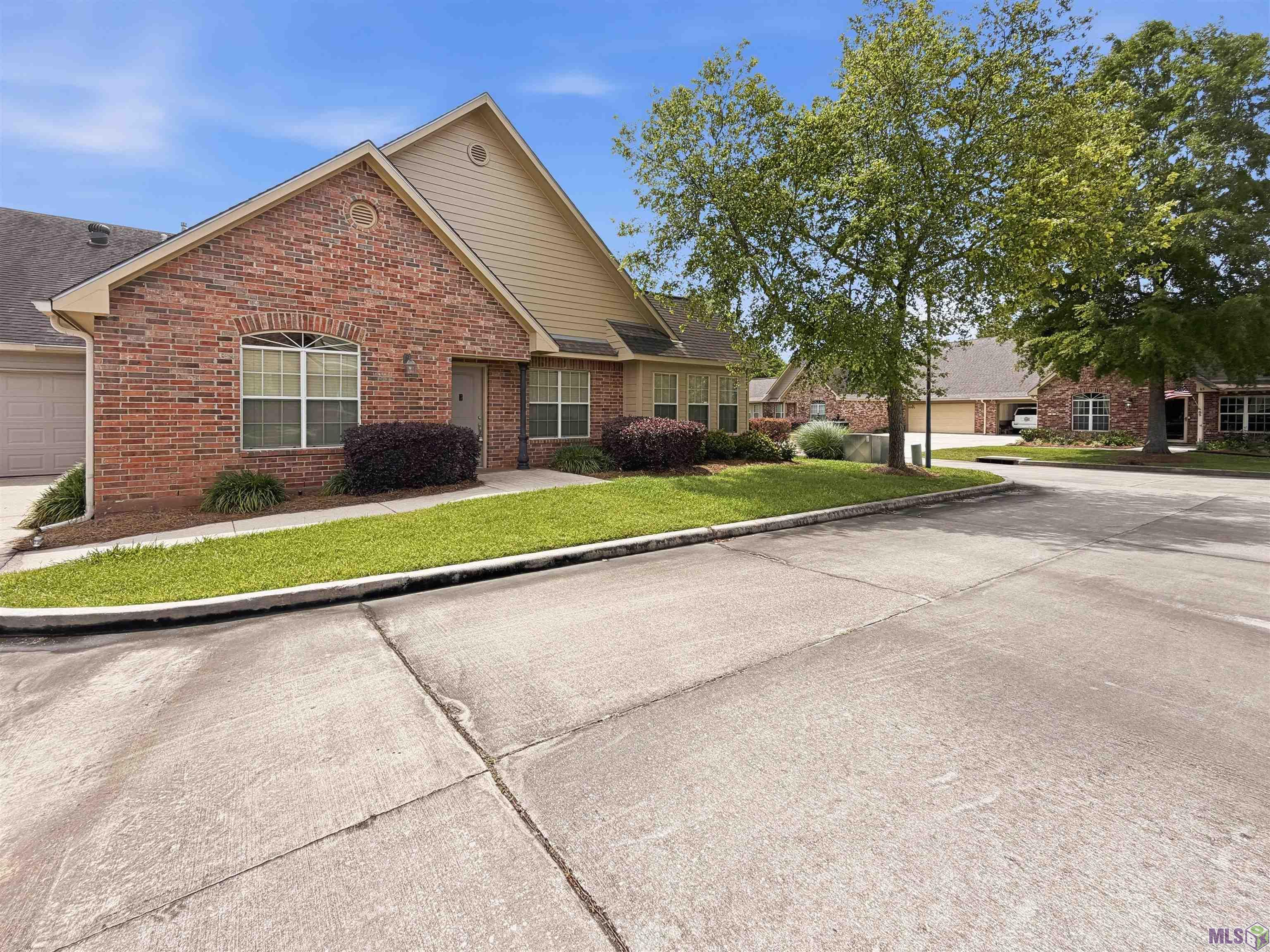 7111 Village Charmant Drive, Unit 94 Baton Rouge, LA 70809 - Photo 2 of 12