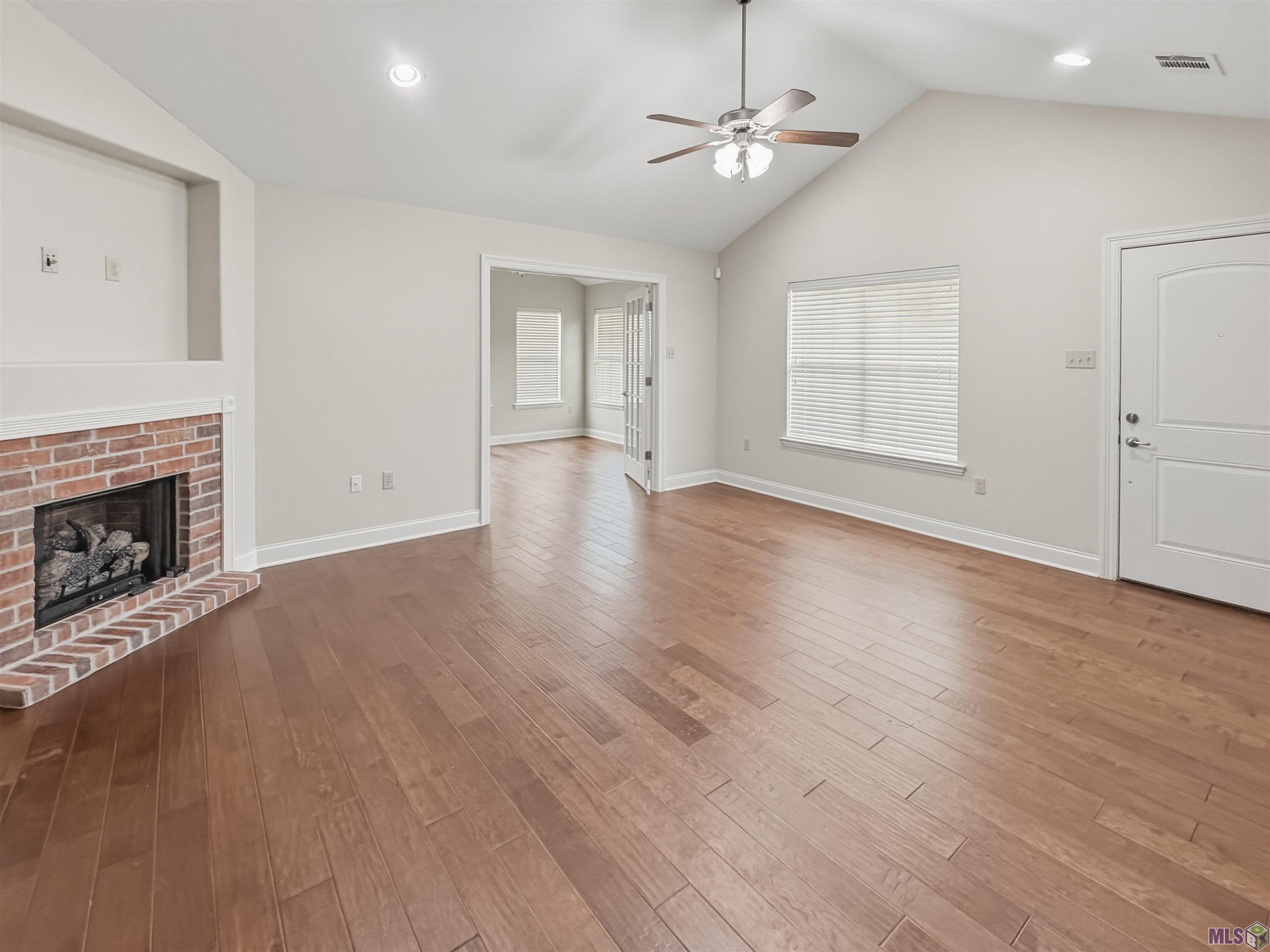 7111 Village Charmant Drive, Unit 94 Baton Rouge, LA 70809 - Photo 4 of 12