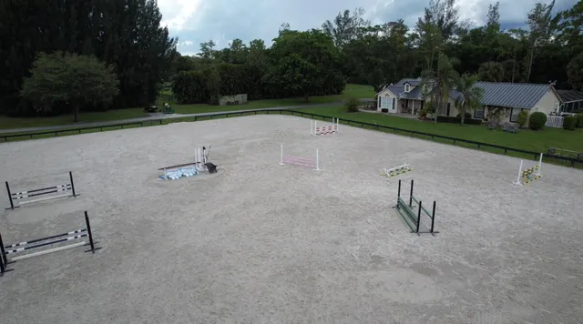 a view of a tennis court
