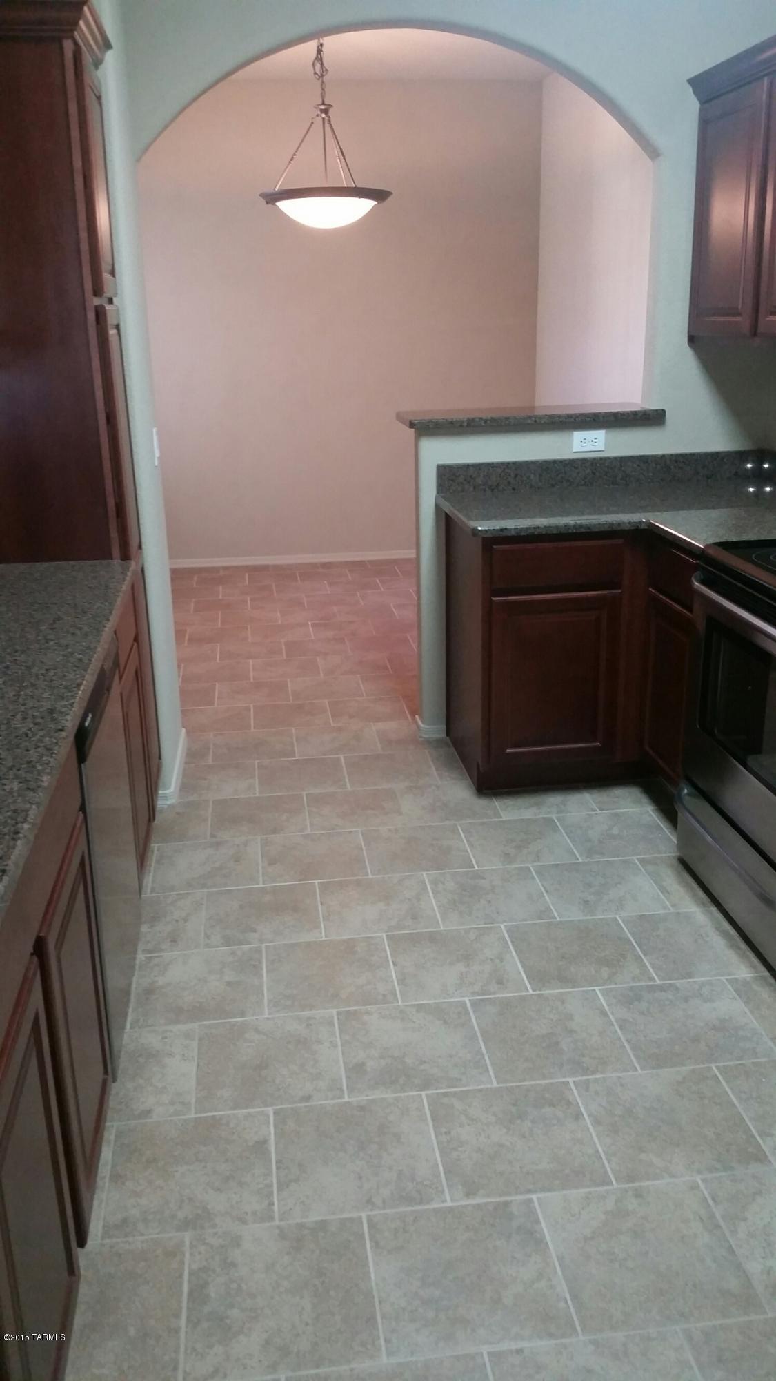 2550 East River Road, Unit 3206 Tucson, AZ 85718 - Photo 6 of 15