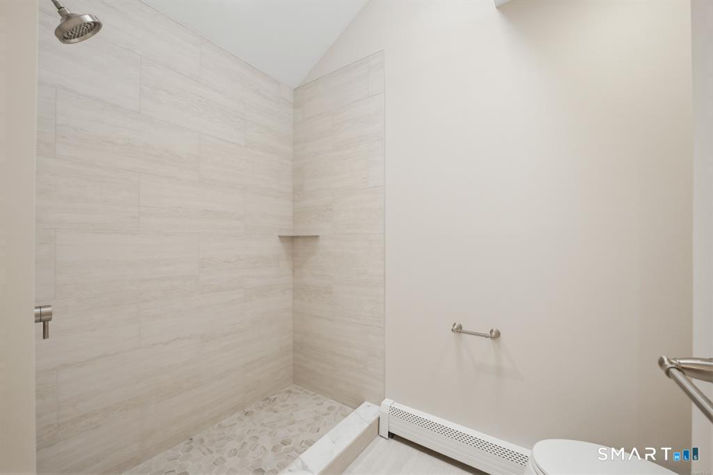 21 Deepwood Road Weston, CT 06883 - Photo 29 of 40 Gallery Image 29